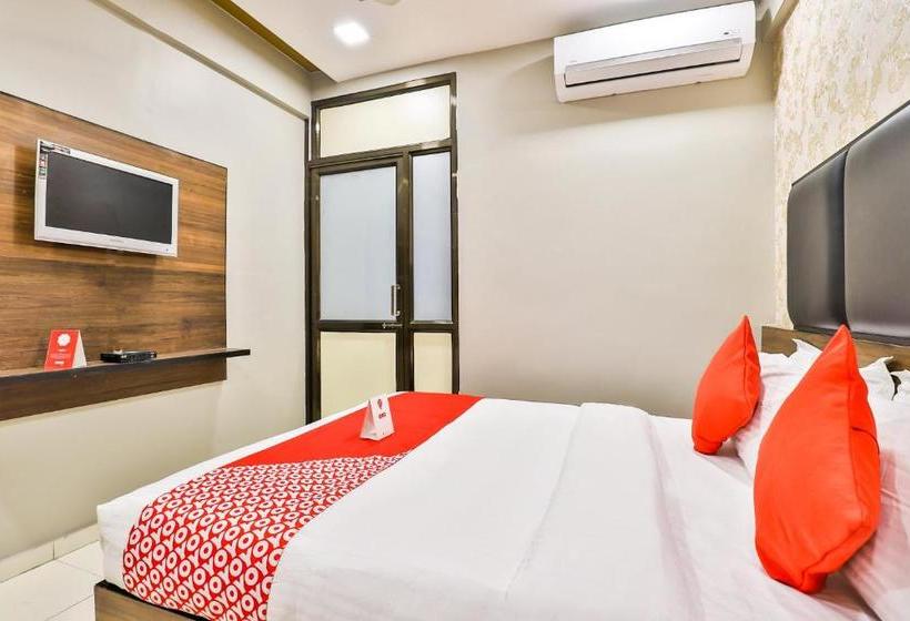 בית מלון כפרי Oyo 10501 Amber