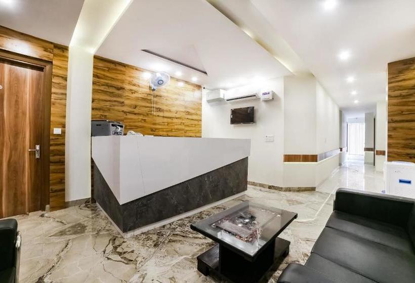 Hotelli Oyo 44643  Hn