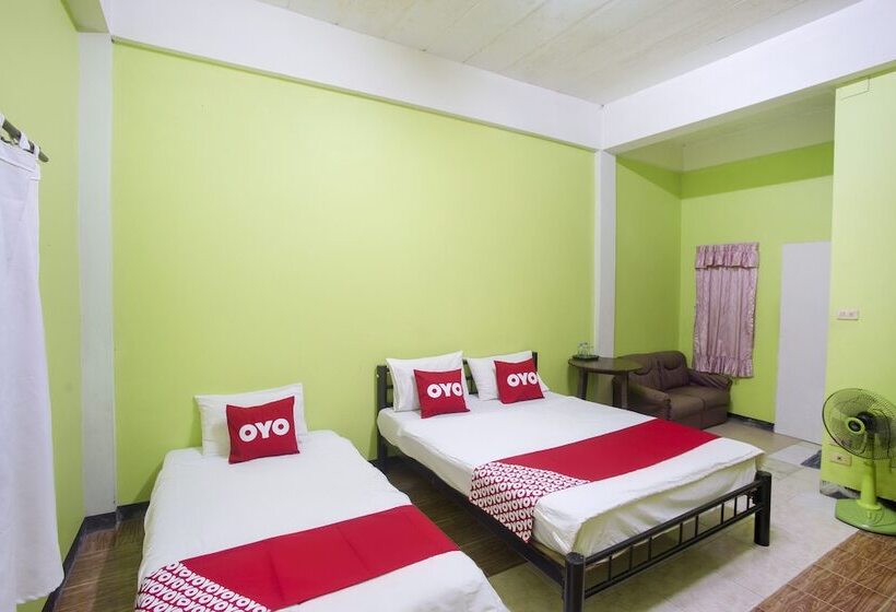 בית מלון כפרי Oyo 75357 Thipsiri Home