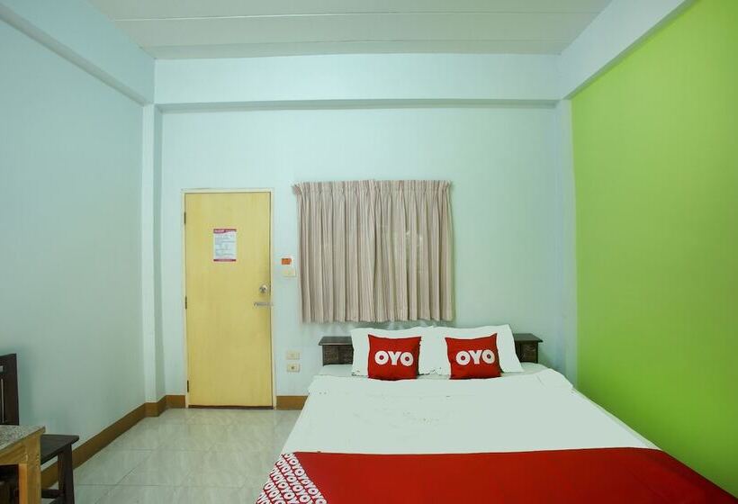 בית מלון כפרי Oyo 75357 Thipsiri Home