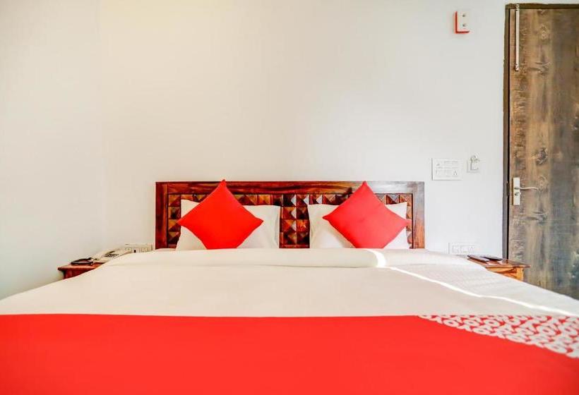 Hotel Oyo 76554 Blu Lagoon