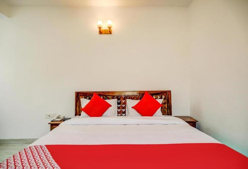 Hotel Oyo 76554 Blu Lagoon