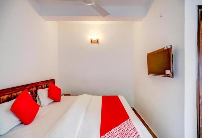 Hotel Oyo 76554 Blu Lagoon