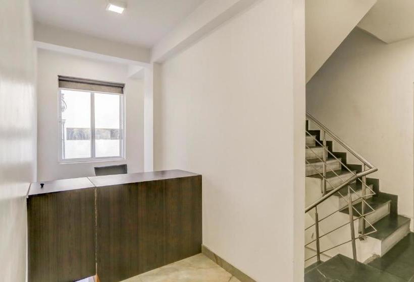 Hotel Oyo 76554 Blu Lagoon