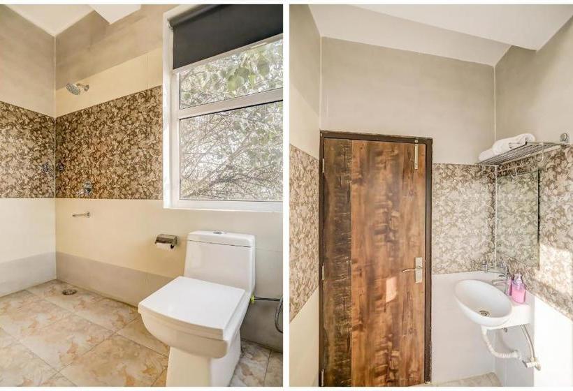 Hotel Oyo 76554 Blu Lagoon