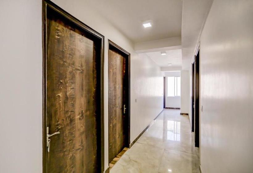 Hotel Oyo 76554 Blu Lagoon