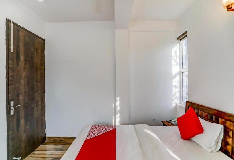 Hotel Oyo 76554 Blu Lagoon