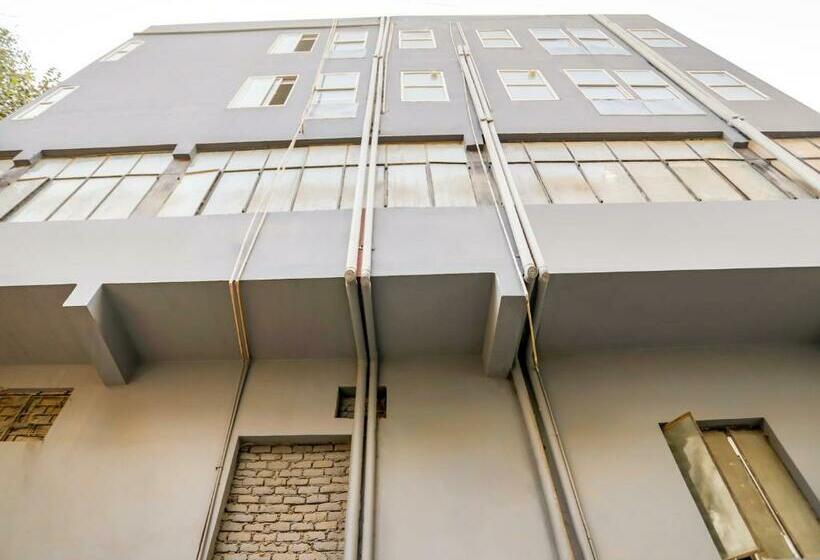 Hotel Oyo 76554 Blu Lagoon