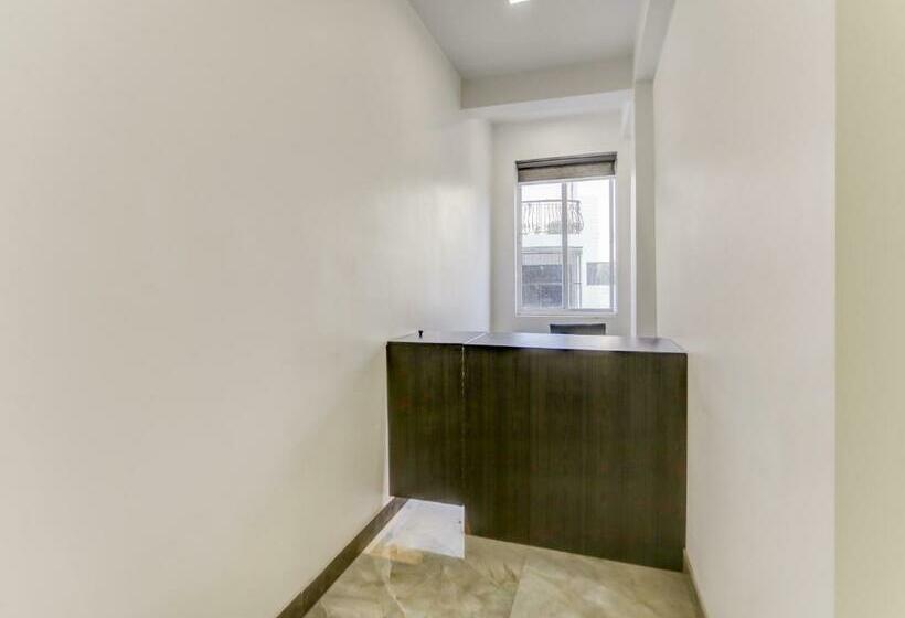 Hotel Oyo 76554 Blu Lagoon