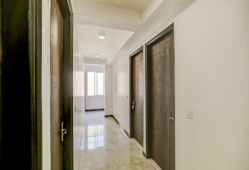 Hotel Oyo 76554 Blu Lagoon