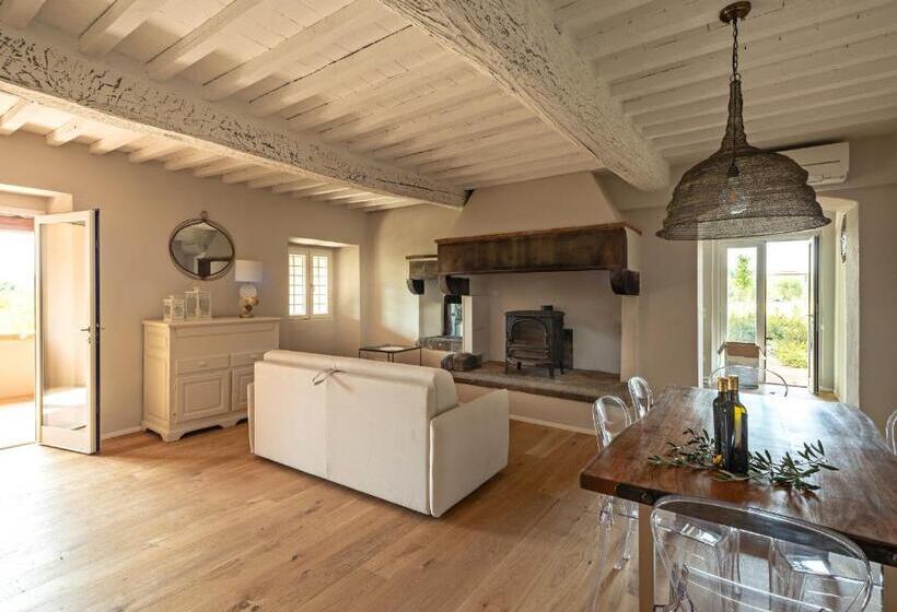 Отель Podere Giusti