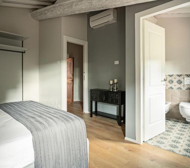 Отель Podere Giusti