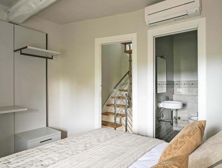 Отель Podere Giusti