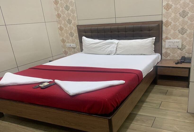 Отель Royal Residency Chembur