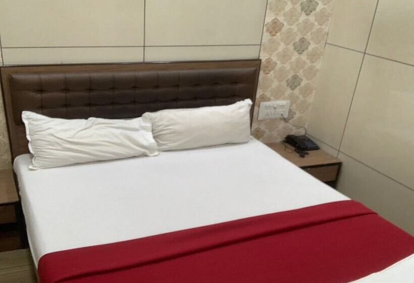 Отель Royal Residency Chembur