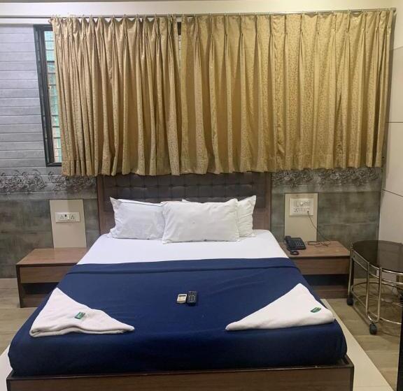 Отель Royal Residency Chembur