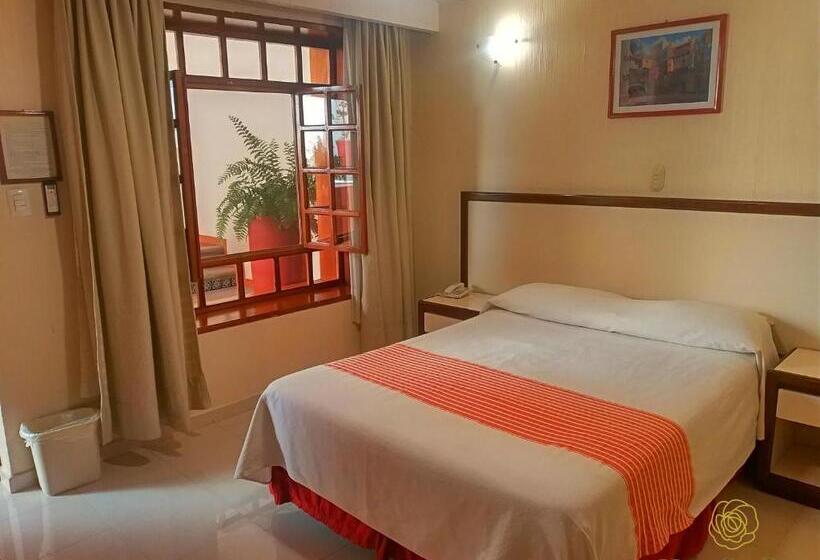 Отель Santa Rosa