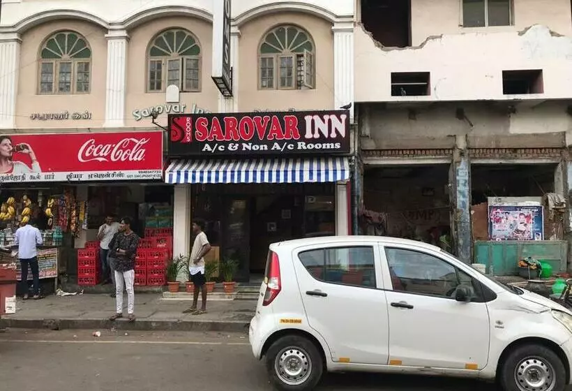 ホテル Sarovar Inn