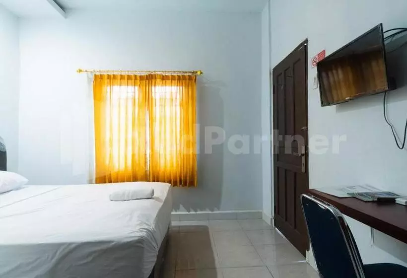 ホテル Teratai Guesthouse At Rs Adam Malik Medan Mitra Reddoorz