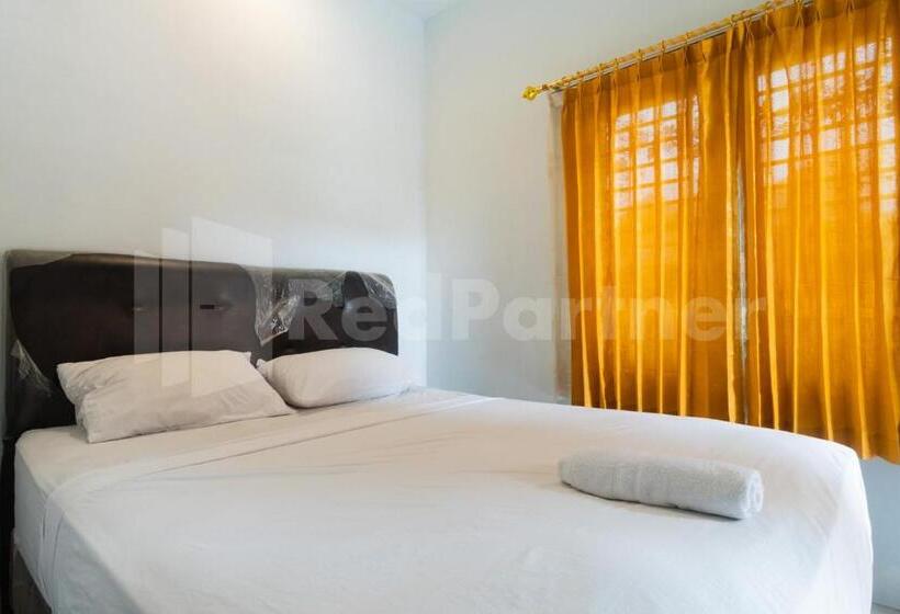 Hotel Teratai Guesthouse At Rs Adam Malik Medan Mitra Reddoorz