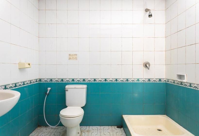 بنسيون Reddoorz @ Hotel Damanaka Pangalengan