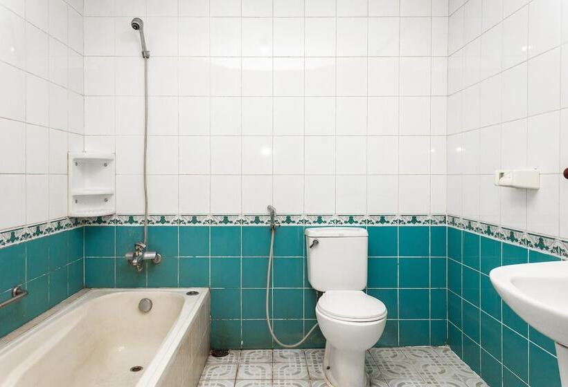 بنسيون Reddoorz @ Hotel Damanaka Pangalengan