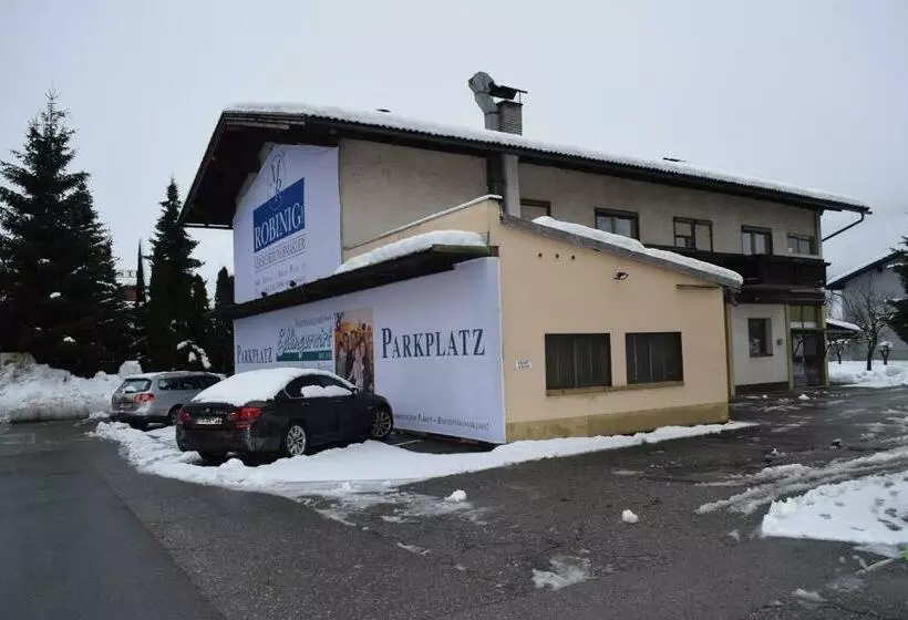 Pension Central