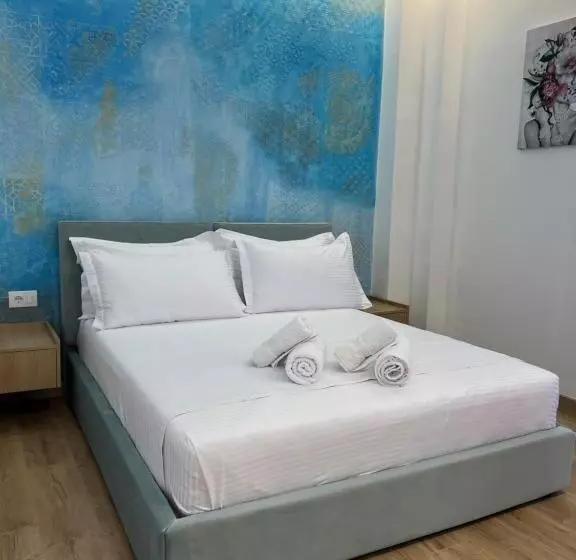 Aamiaismajoitus (B&B) Emaar Hotel Ksamil   Beachfront , Newly Renovated