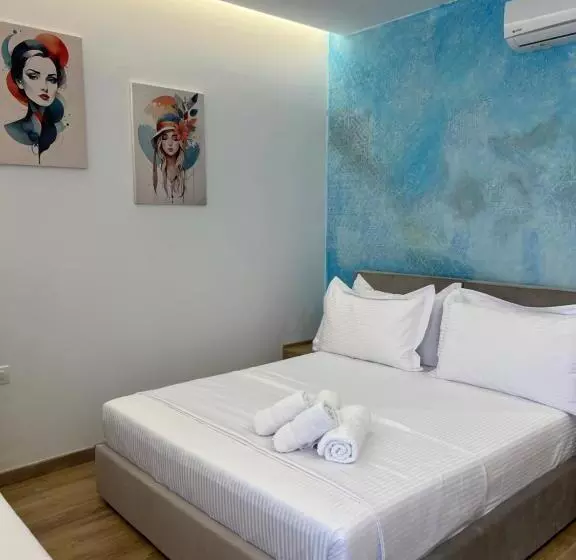 Aamiaismajoitus (B&B) Emaar Hotel Ksamil   Beachfront , Newly Renovated