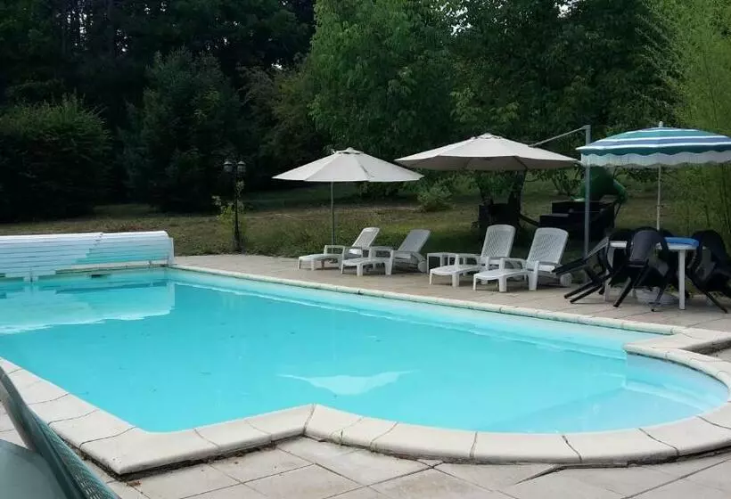 Aamiaismajoitus (B&B) Le Chateau De Prauthoy