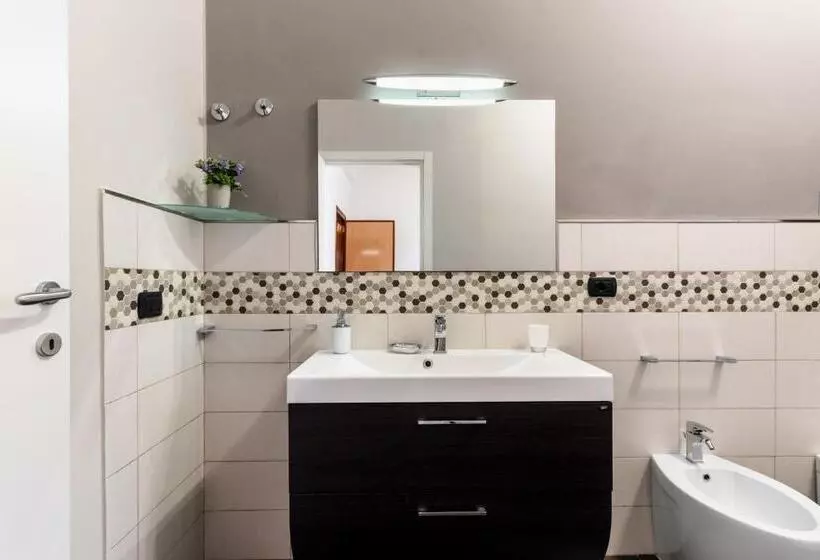 ベッドアンドブレックファースト Le Torrette Rooms And Apartments