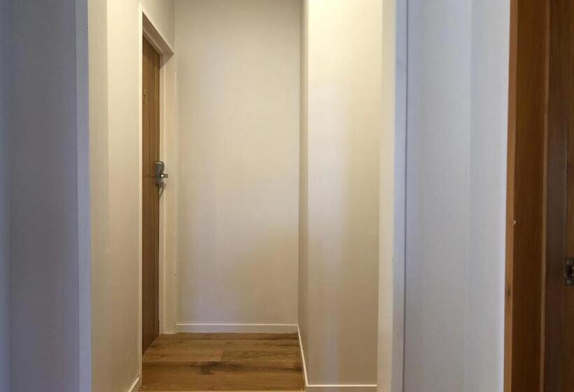 Bed and Breakfast Visitor Room Self Check In