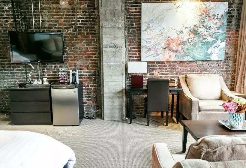 Hotelli Blue On Water