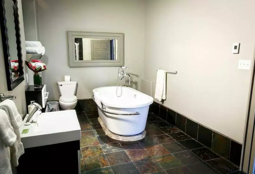 Hotelli Blue On Water