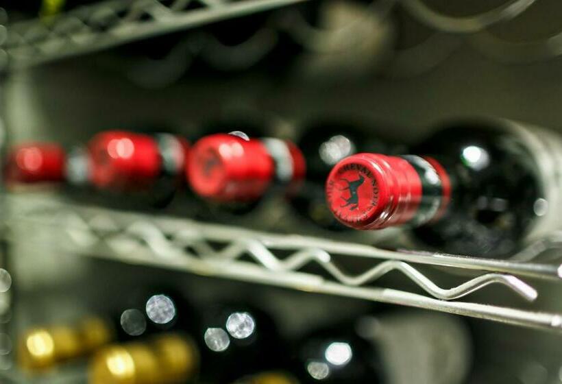 فندق Blue On Water