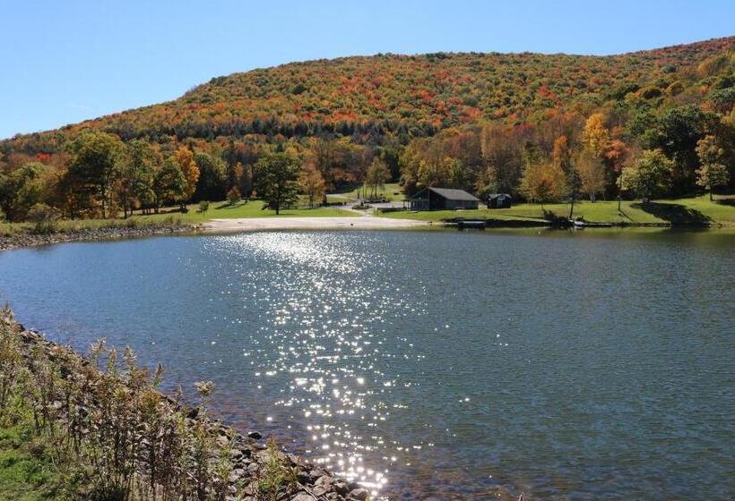 בית מלון כפרי Colonial Inn