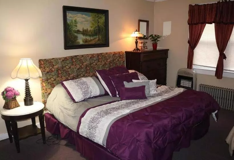 Hotelli Colonial Inn