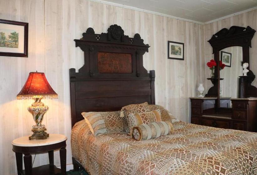 בית מלון כפרי Colonial Inn