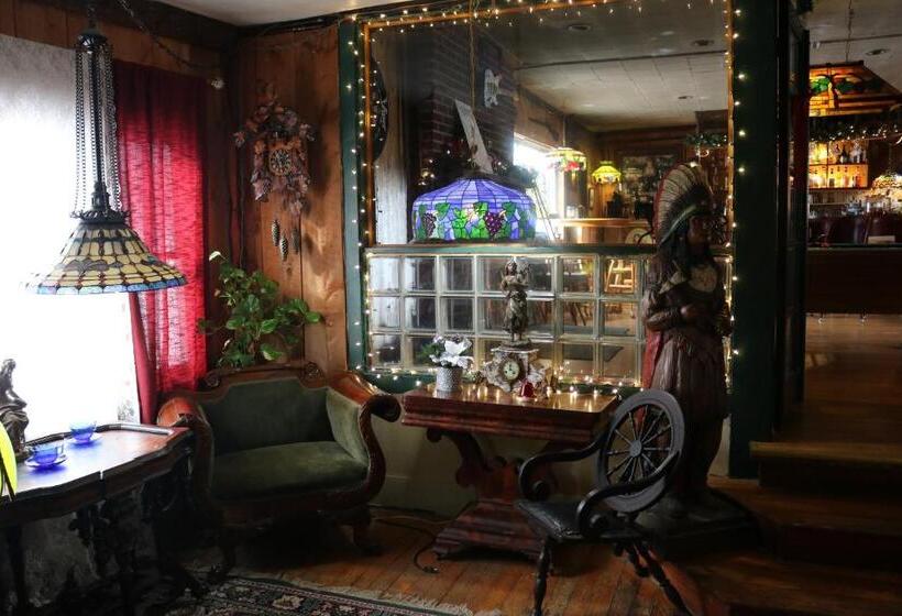 בית מלון כפרי Colonial Inn