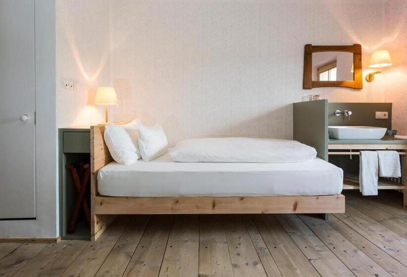 酒店 Der Zirmerhof