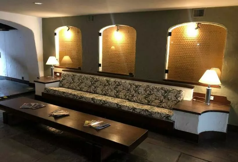 ホテル Guarujá Inn Tropical