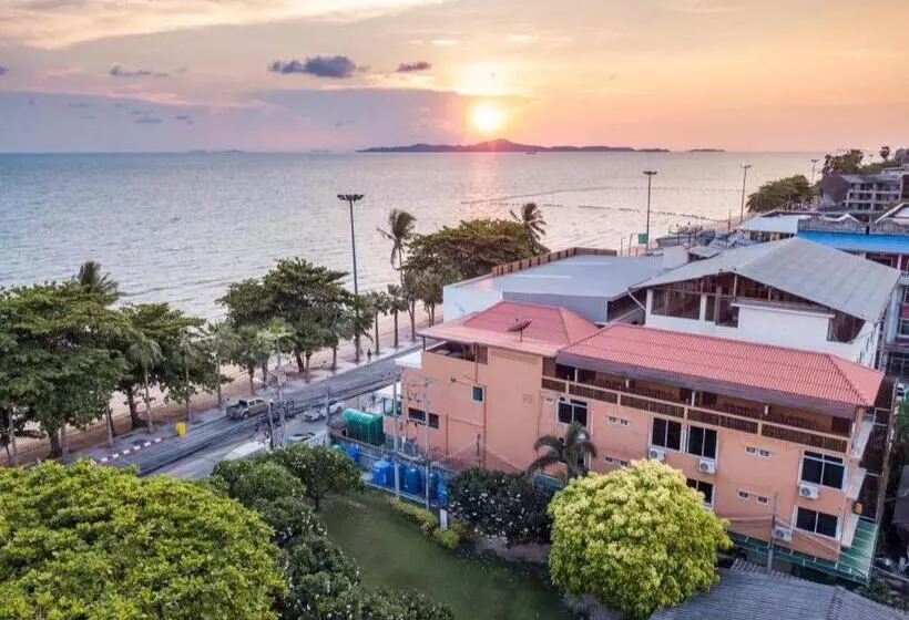 هتل Marina Jomtien Beach