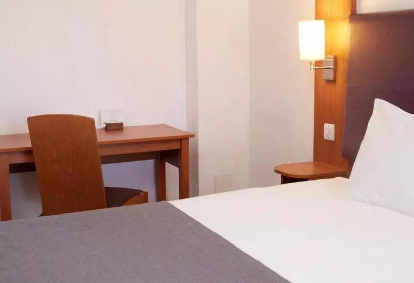 Hotelli Wheatsheaf By Chef & Brewer Collection