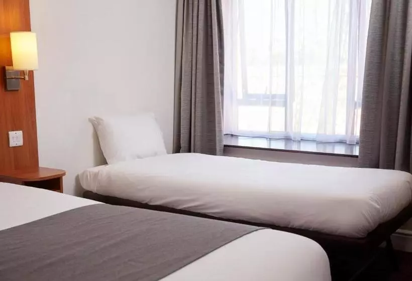 Hotelli Wheatsheaf By Chef & Brewer Collection