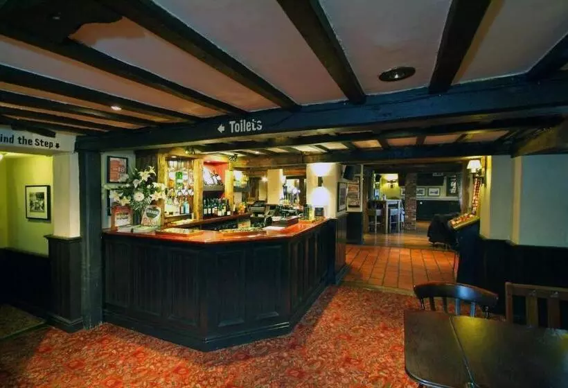 Hotelli Wheatsheaf By Chef & Brewer Collection