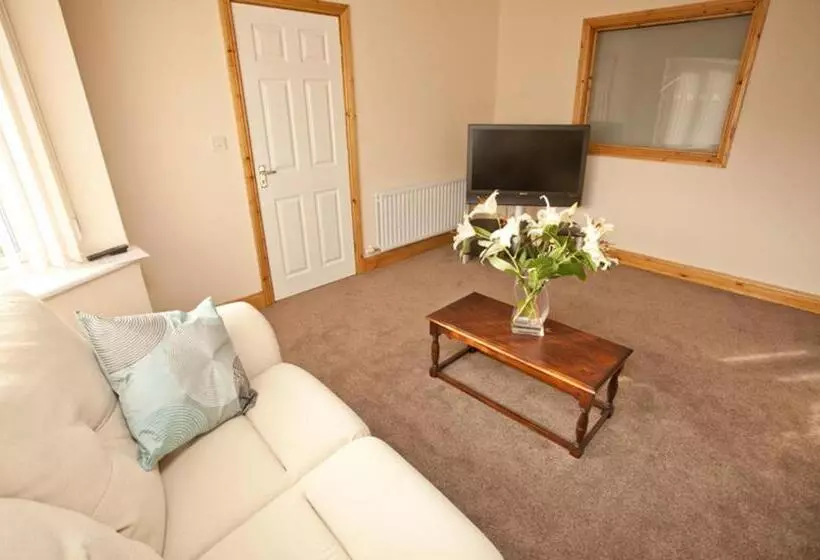 Majatalo Holly Lodge