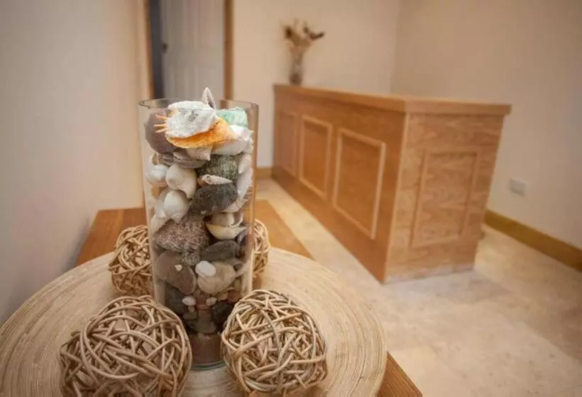 Majatalo Holly Lodge