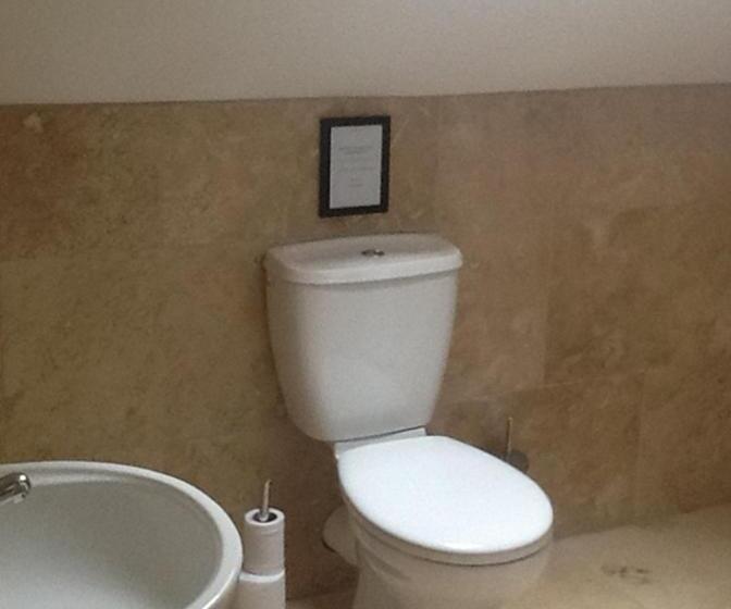 膳宿费 Holly Lodge