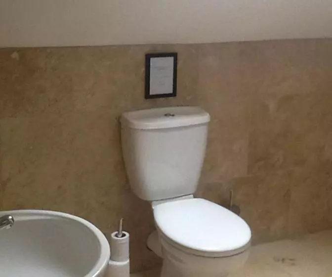 Majatalo Holly Lodge