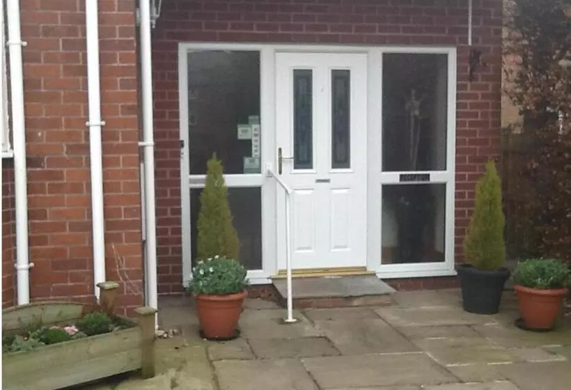 Majatalo Holly Lodge